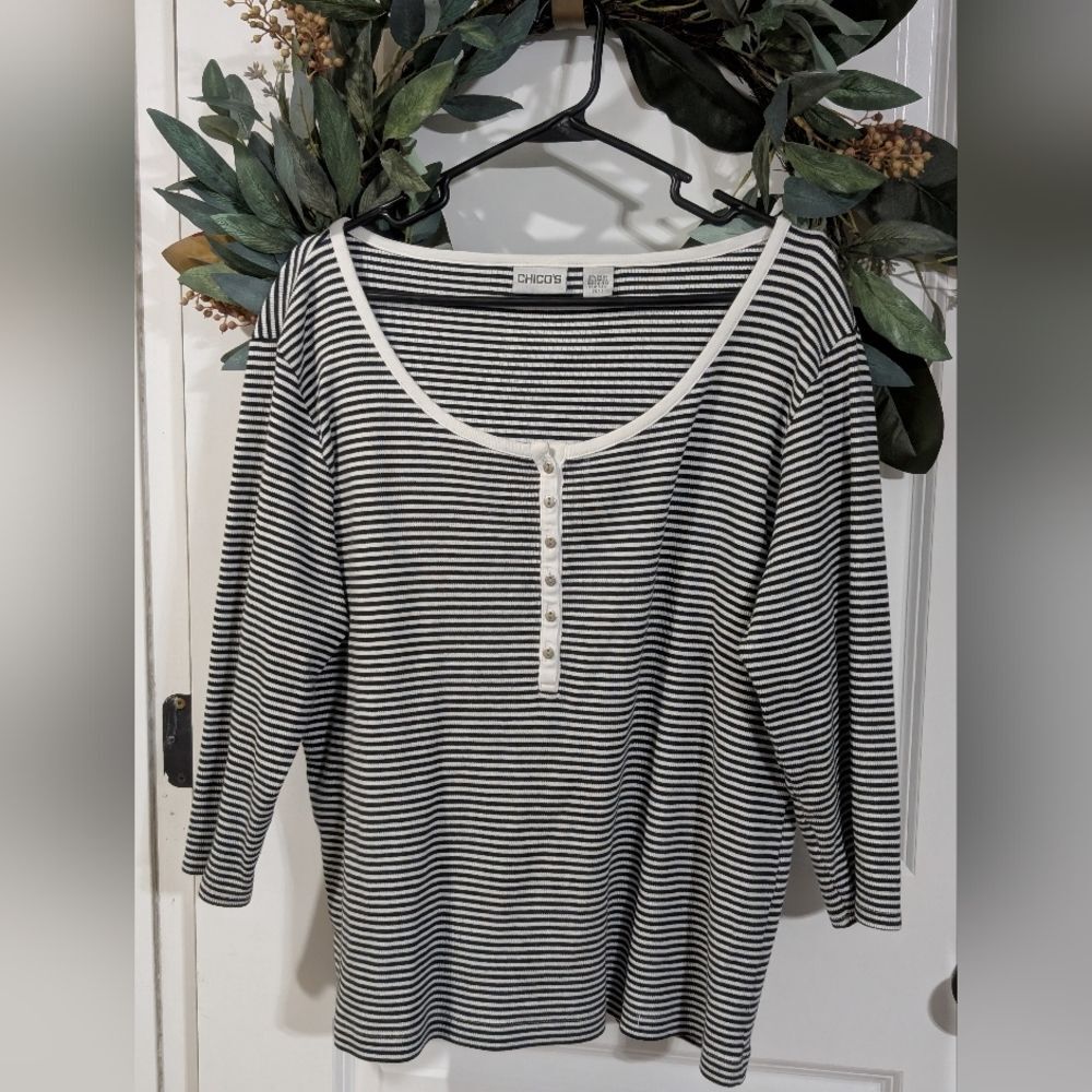 2 for $20 Chico’s Striped Long Sleeve Henley Top XL Black White Coastal